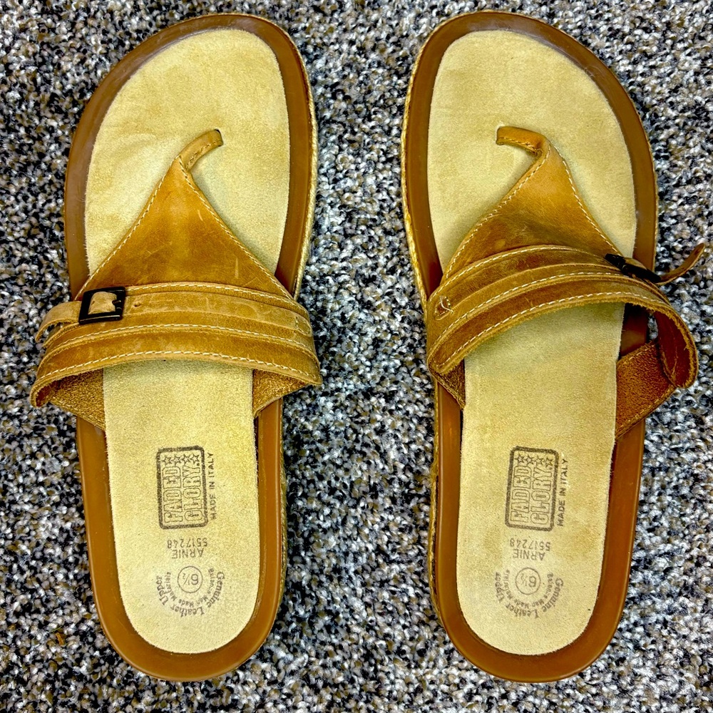Women’s Tan Sandal 6.5 Never Worn Genuine Leather